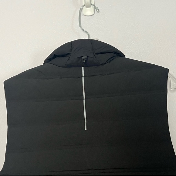 Lululemon Mens Black Navigation Down Vest - Small - Picture 4 of 7
